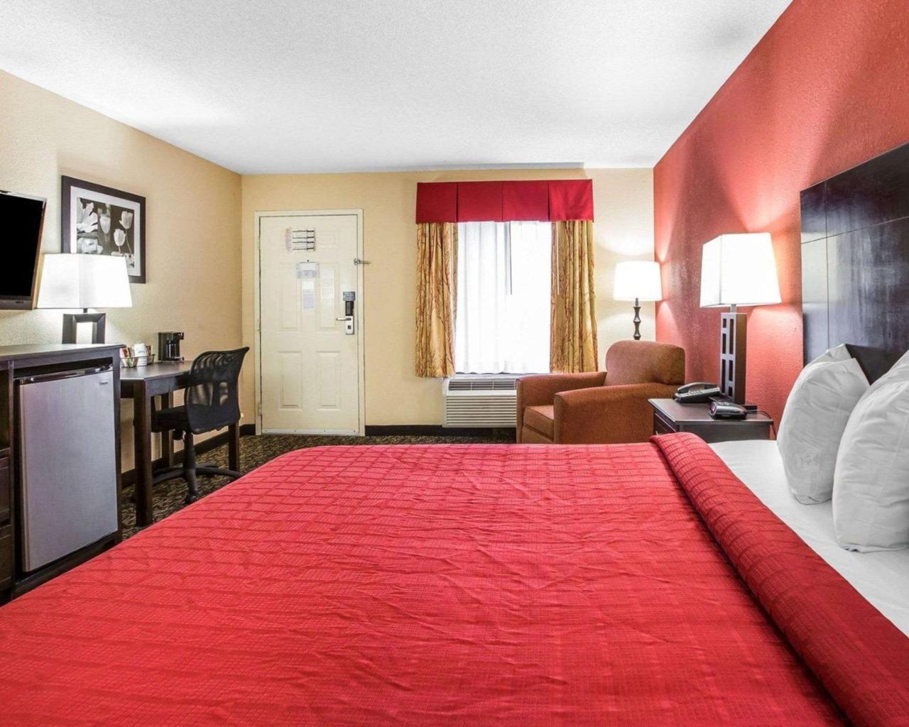 Knights Inn & Suites Griffin Exteriör bild