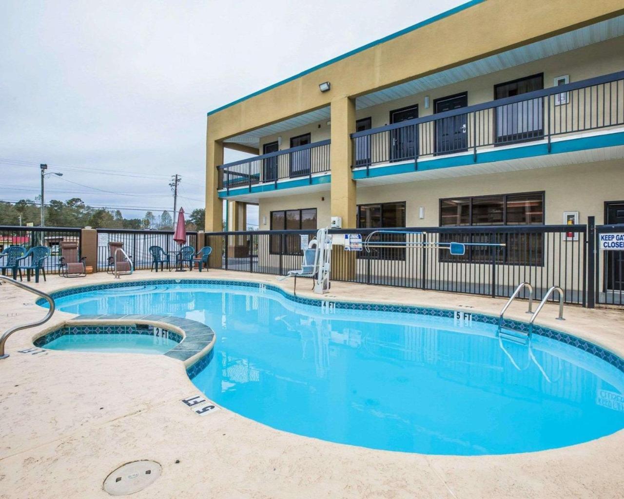 Knights Inn & Suites Griffin Exteriör bild